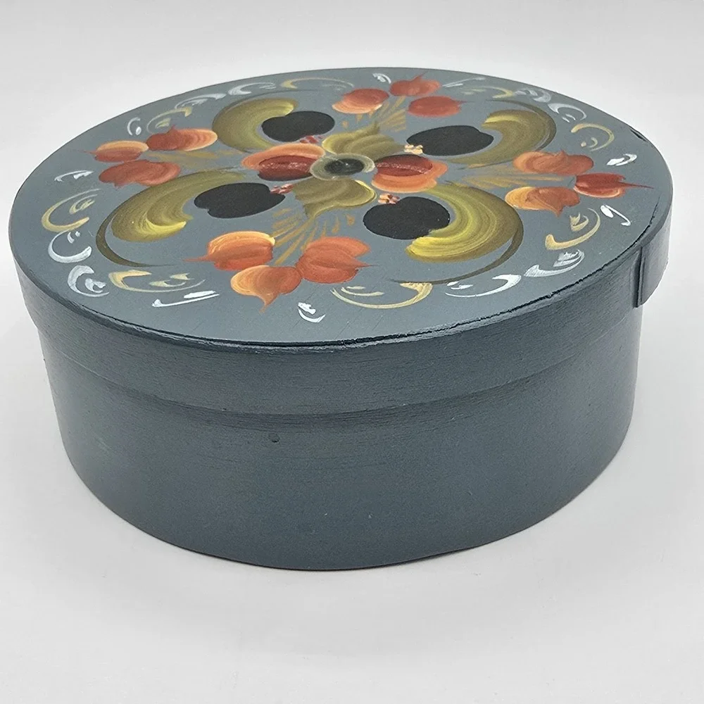 Vintage Wood Wooden‎ Tole Hand Made Hand Painted Round Trinket Box Floral